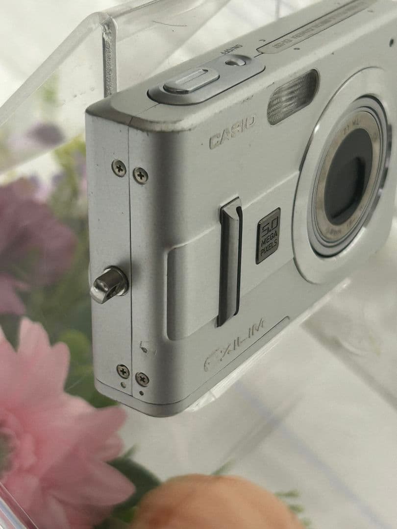 CASIO EXILIM ZOOM EX-Z57　シルバー デジカメ　カシオ