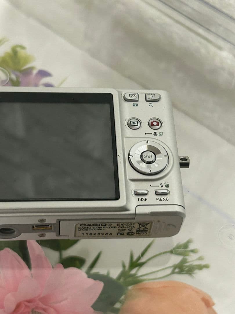 CASIO EXILIM ZOOM EX-Z57　シルバー デジカメ　カシオ