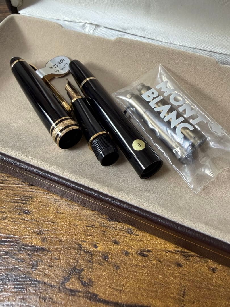 新品未使用　144 エボナイト芯　バイカラー　全金　14K 備品付　万年筆　F
