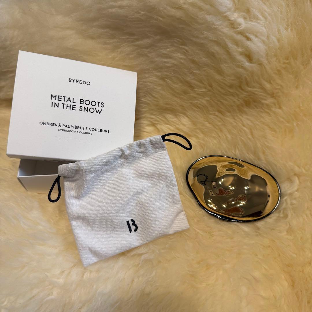 BYREDO アイシャドウパレット メタルブーツ イン ザ スノー
