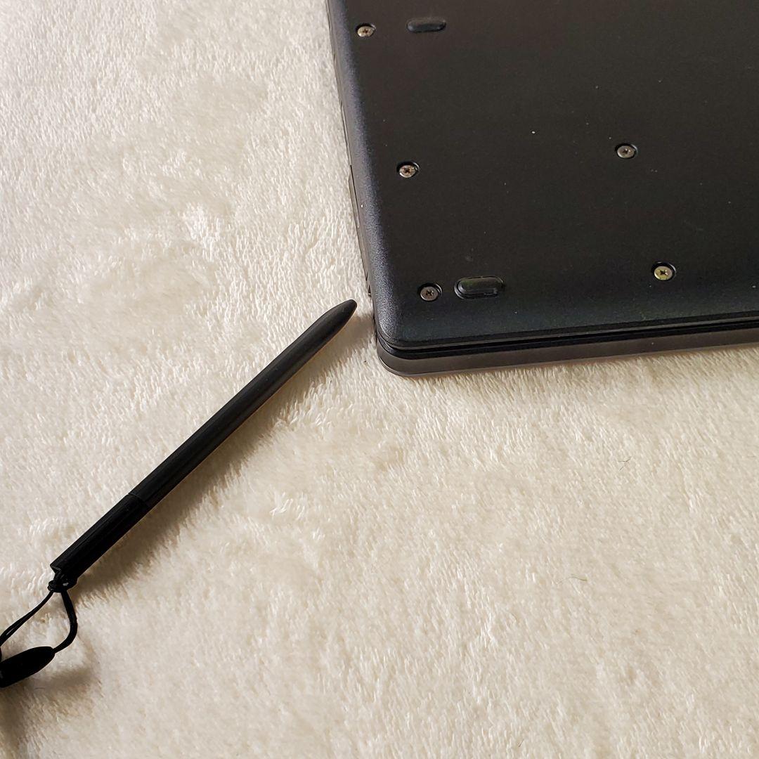 ARROWS Tab Q665/L（法人向け防水2in1ノートPC）