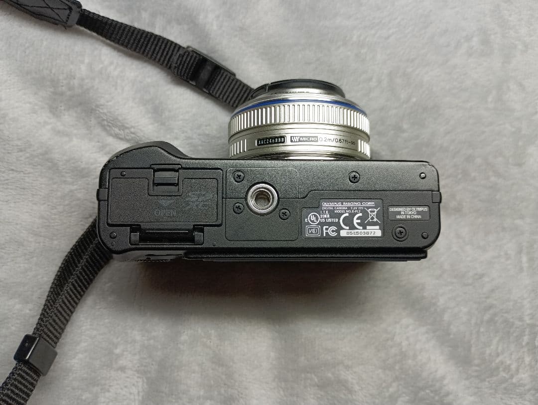 OLYMPUS E−PL2 ミラーレス一眼　レンズ2本セット　カバー付き