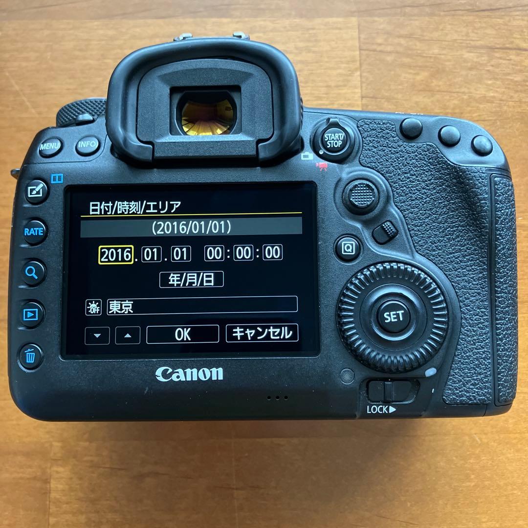 Canon EOS 5D Mark IV 本体　+ バッテリーグリップセット
