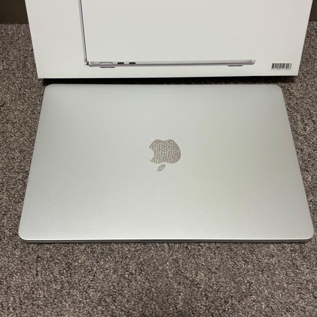 MacBook Air M2 8G 256G シルバー BT96% 箱 付属品有