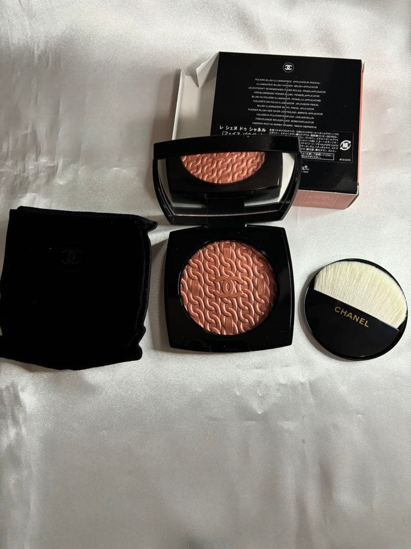 【新品、未使用】CHANEL フェイスパウダー