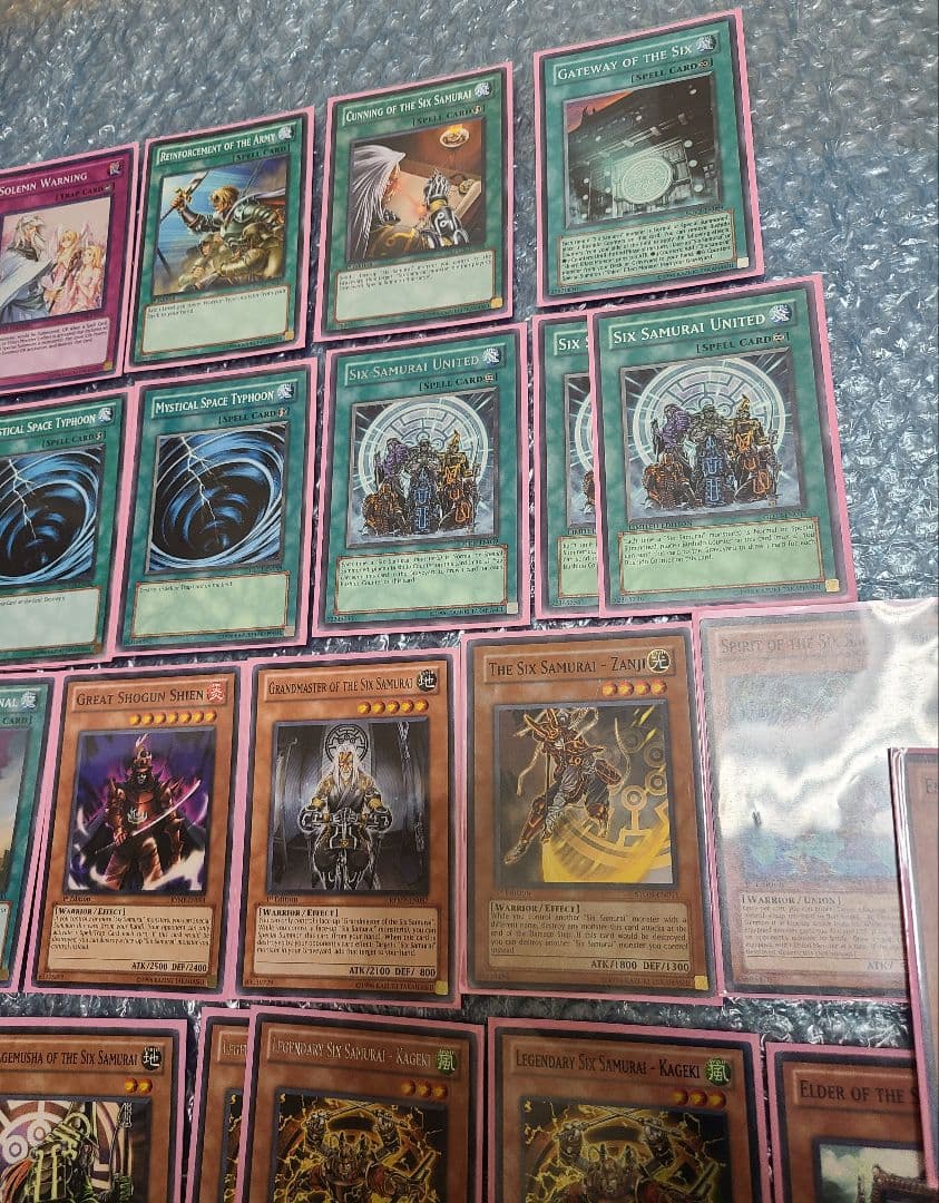 遊戯王　六武衆　デッキ　英語　レリーフ　スリーブ付き 高レアリティ