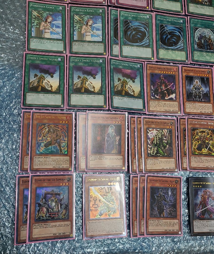 遊戯王　六武衆　デッキ　英語　レリーフ　スリーブ付き 高レアリティ