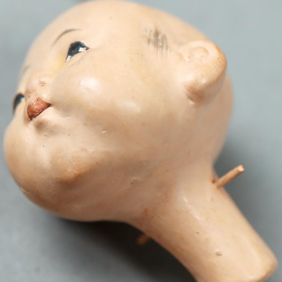 首振り人形 赤ちゃん陶人形 置物