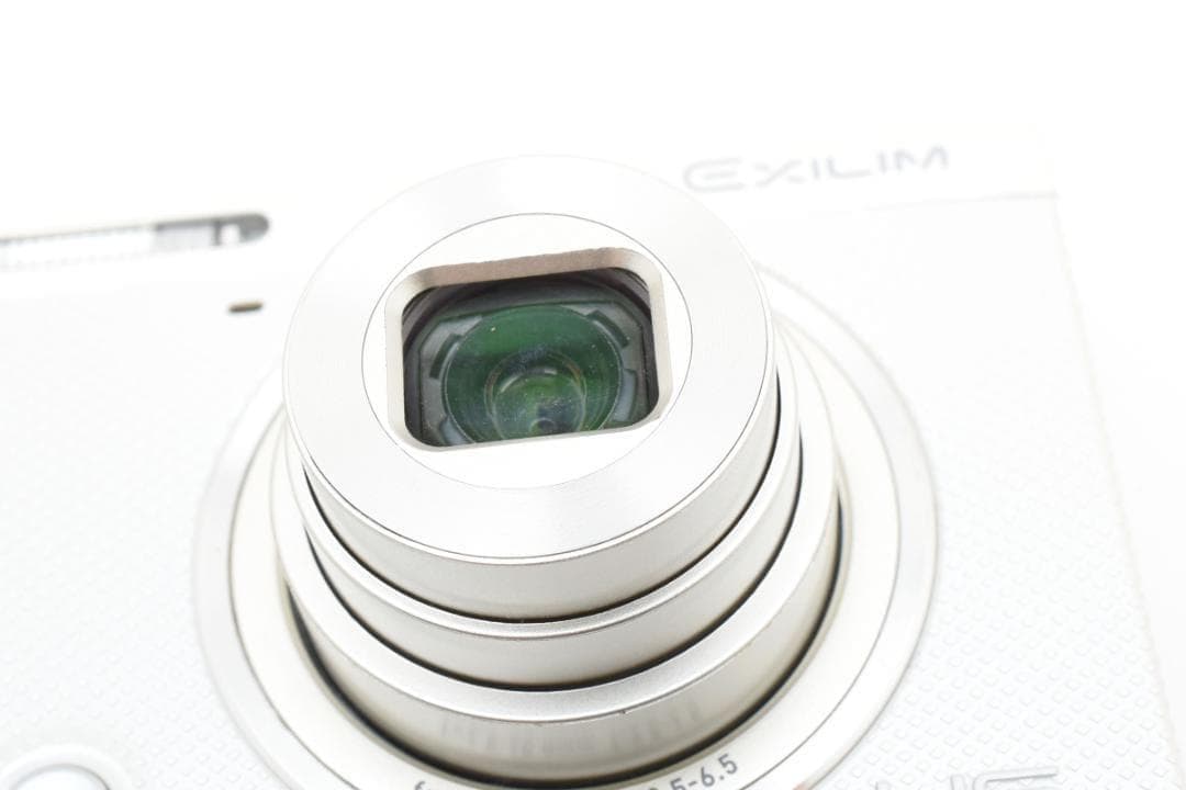 【極美品】 カシオ CASIO EXILIM EX-ZR70 ホワイト 動作良好