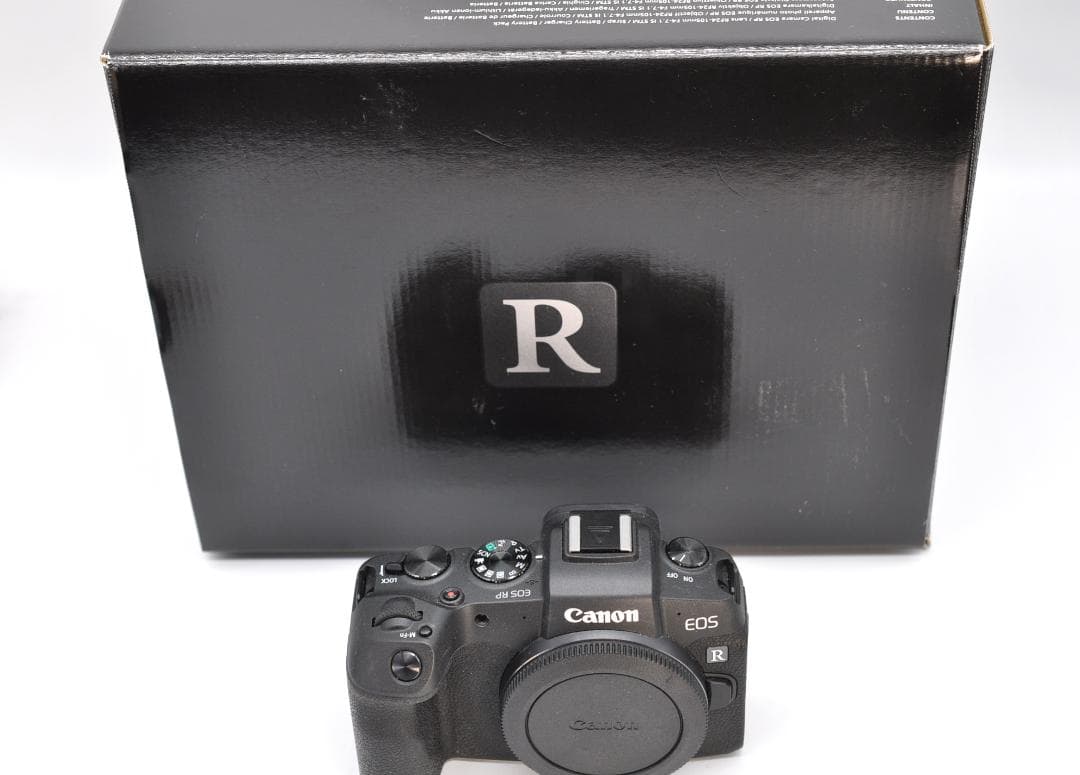 Canon EOS RP ミラーレスカメラ 本体 64GbSDXCカード付き
