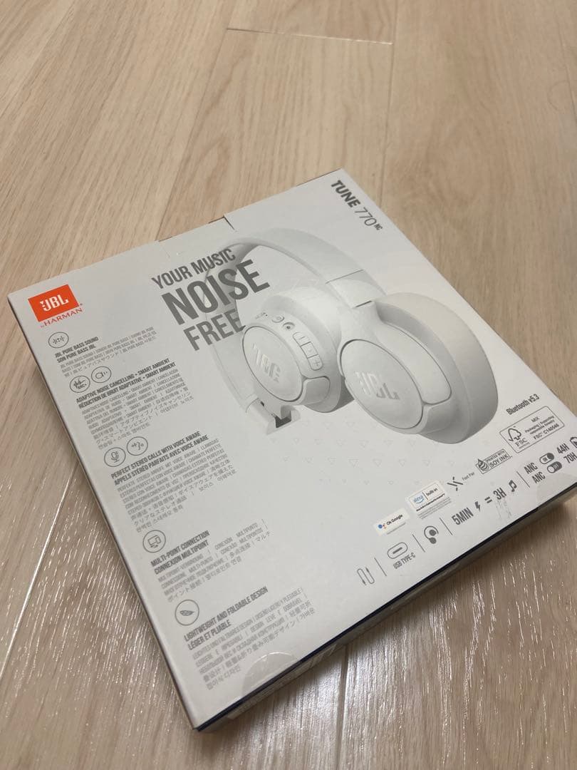 JBL ワイヤレスヘッドホン　白色　ホワイト