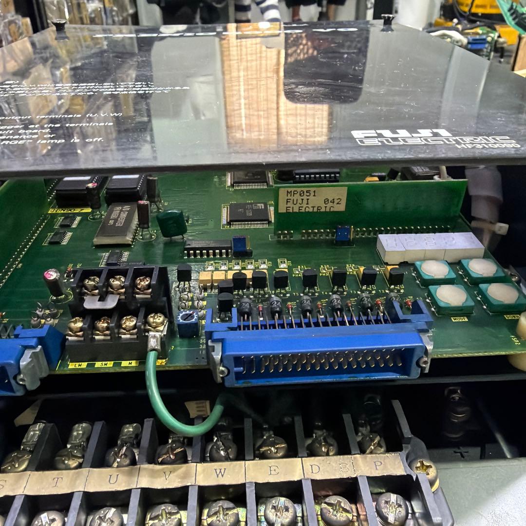 FUJI FRN011V3-21C インバータ FRENIC 5000 V3