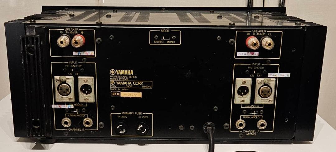YAMAHA PC2002 パワーアンプ