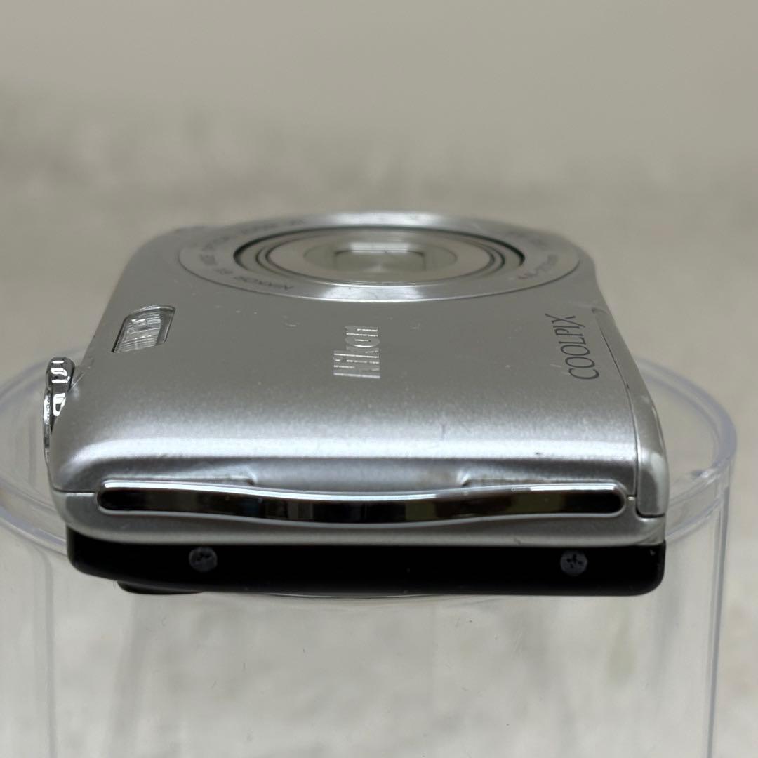 Nikon COOLPIX S3300 シルバー　コンデジ　動作品