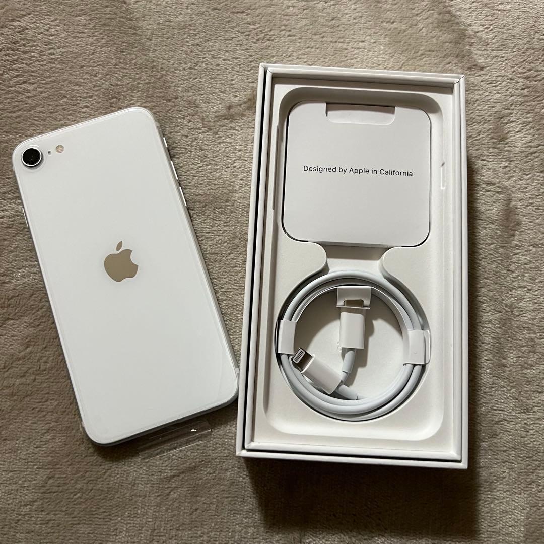 iPhoneSE2 64GB ＊未使用＊