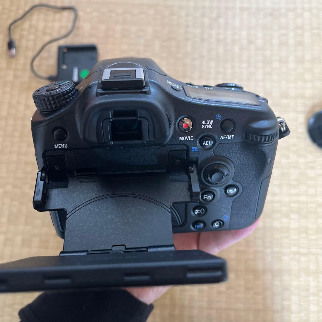 SONY α77II [ILCA-77M2] +DT16-50/2.8