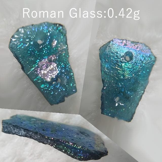 0.42g　ローマングラス　2穴アリ　古代ガラス　アフガニスタン産　銀化現象