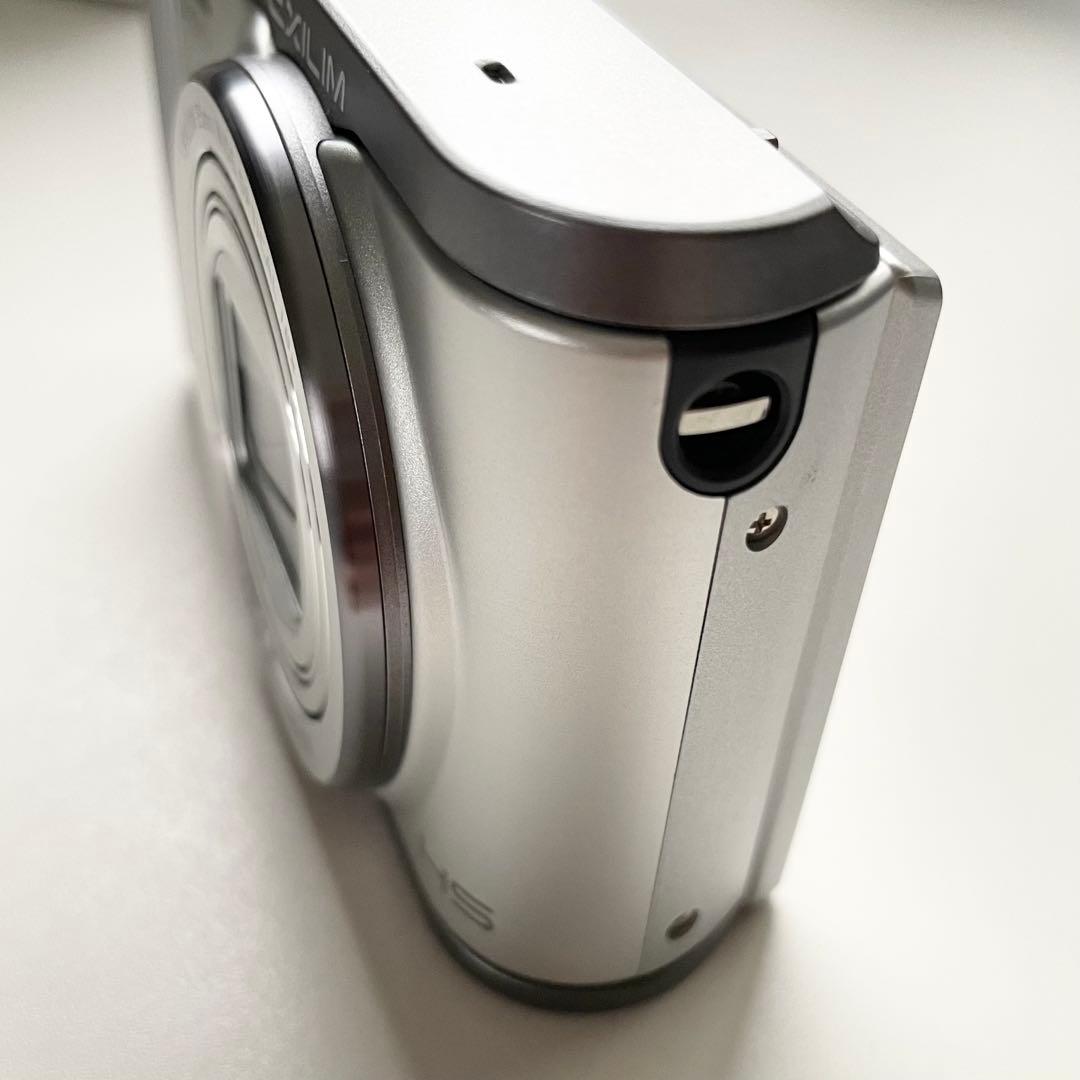 【美品】CASIO EXILIM デジタルカメラ EXーZR1700 シルバー