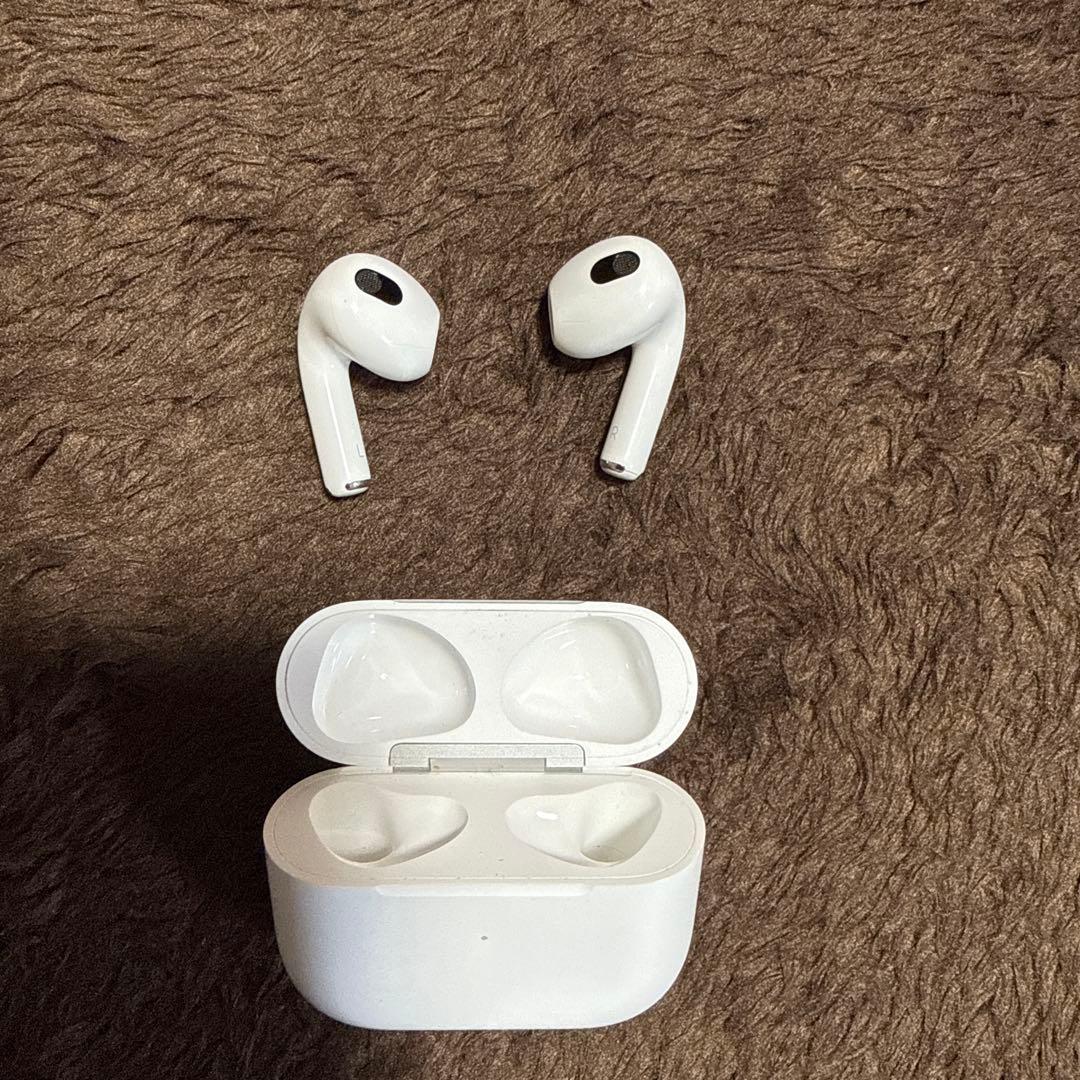 Apple AirPods (第3世代)