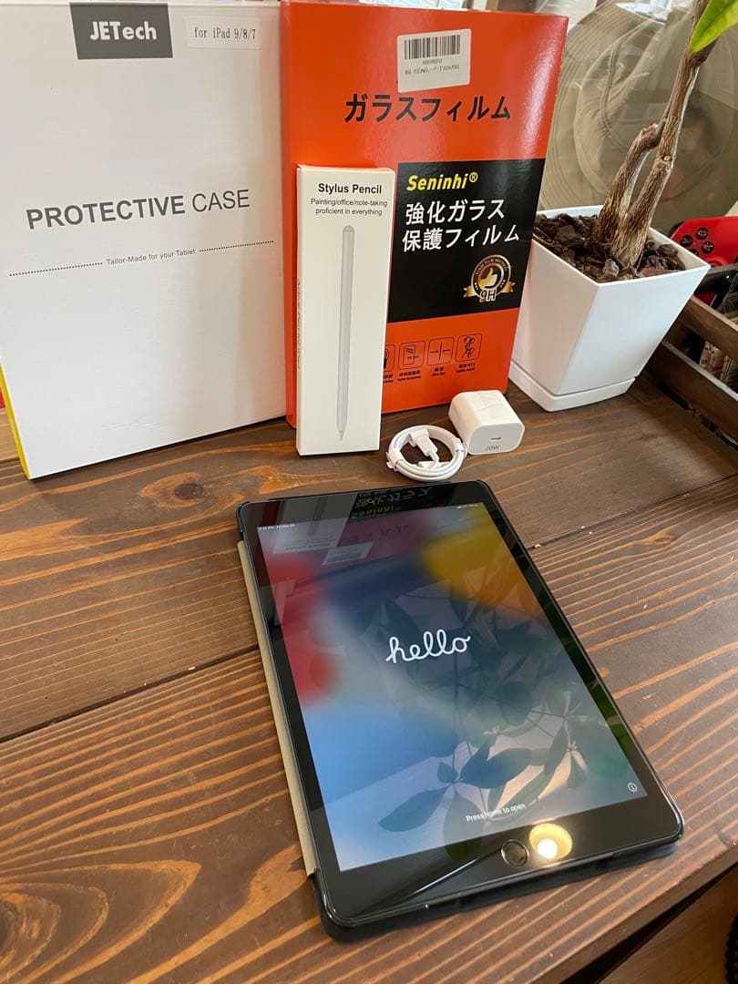 Apple iPad (第９世代) Wi-Fi + Cellular 64GB