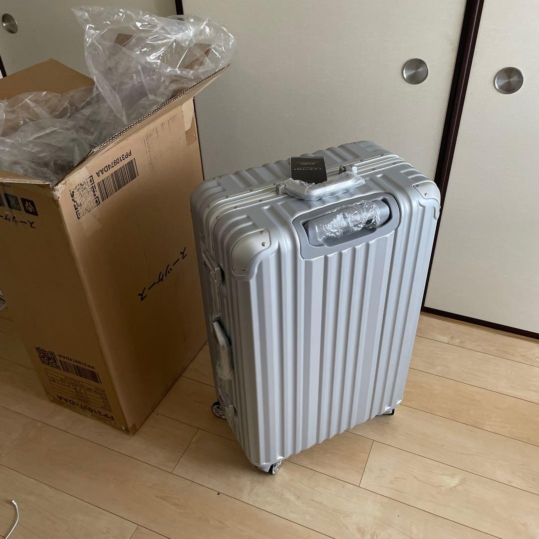 全新、Lサイズのスーツケース、83.6L