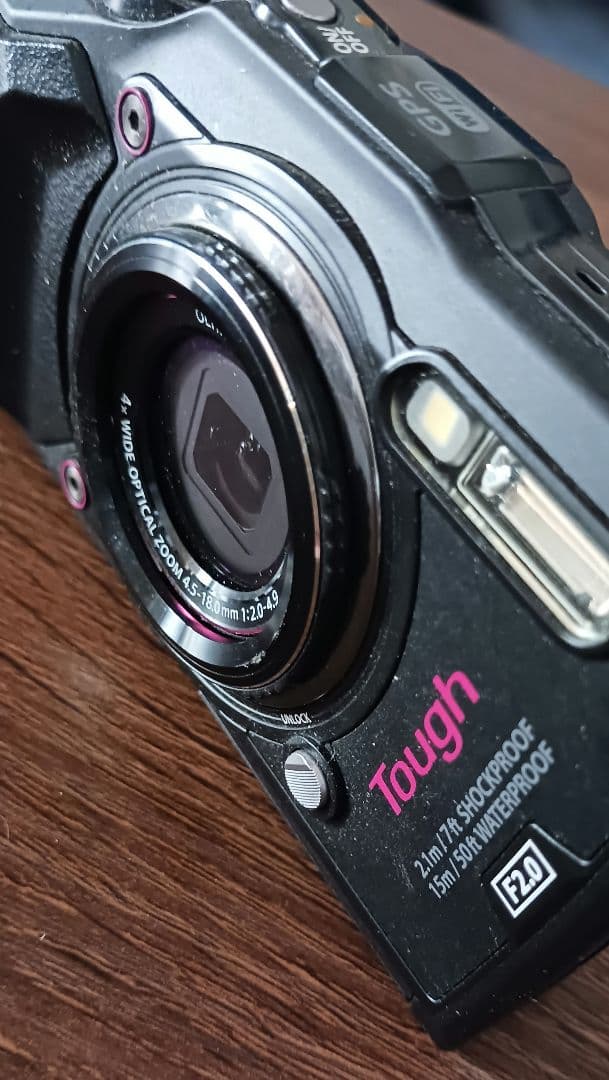 OLYMPUS Tough デジタルカメラ本体、電池、ケース三点セット