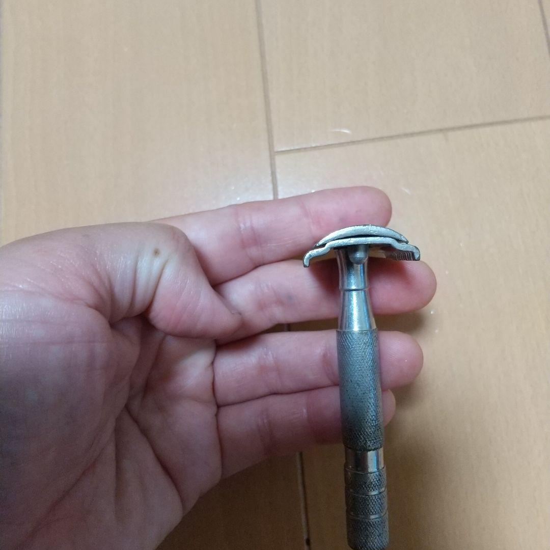 昔のカミソリホルダー、金属、昭和レトロ