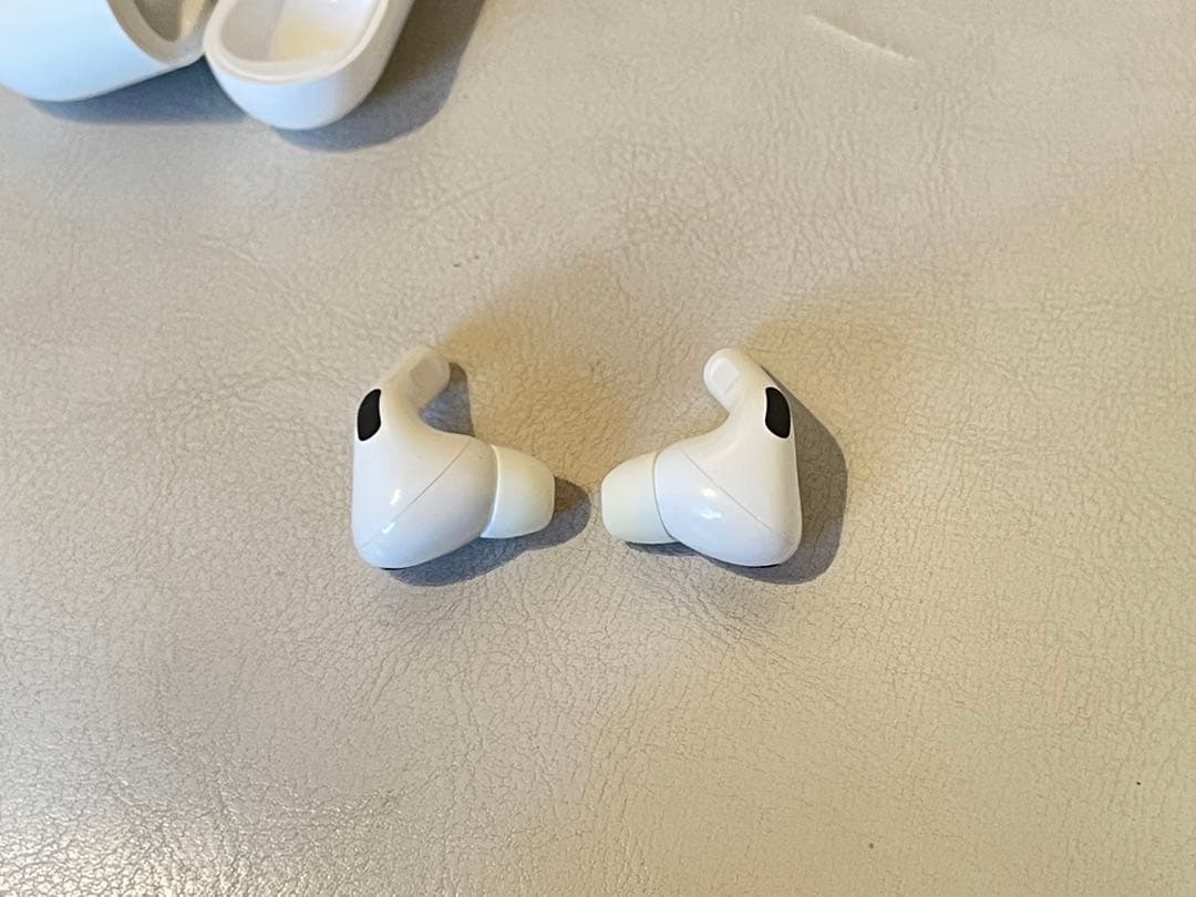 AirPods Pro 第1世代 両耳 充電ケース付 ワイヤレ　ノイキャン