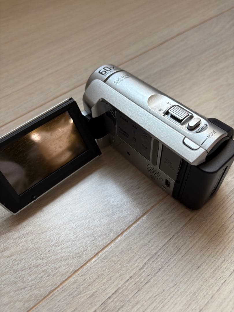 【中古】SONY ビデオカメラ 60倍ズーム 8GB