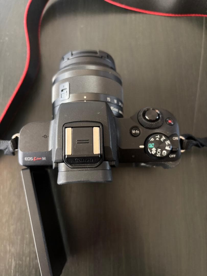Canon EOS Kiss M デジタル一眼レフカメラ