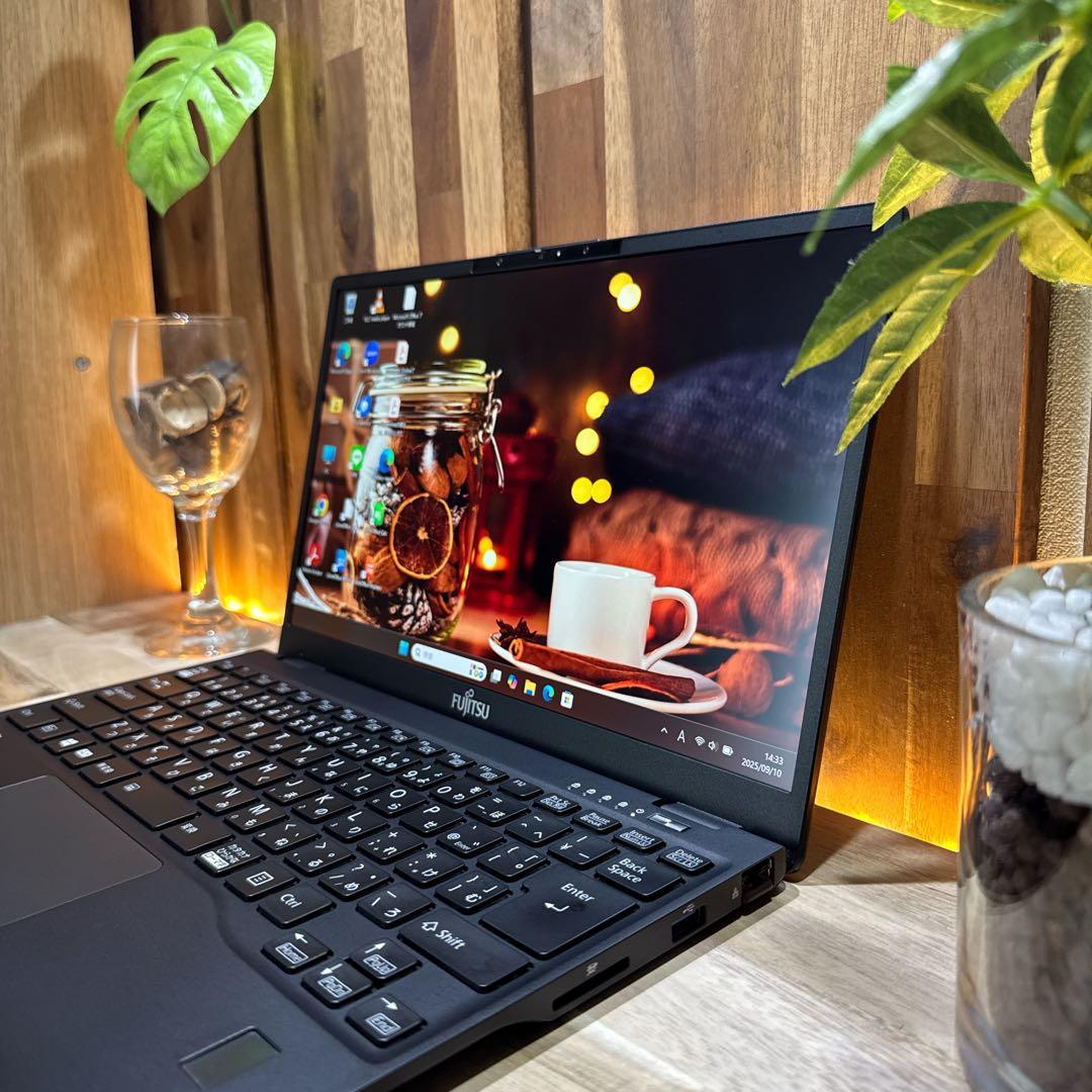 準美品‼️LIFEBOOK☘️最高峰i7☘第11世代☘メモリ16GB☘️ノートパソコン