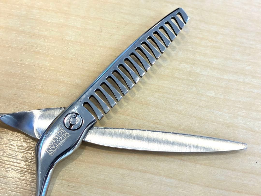 新品同様 ミズタニシザー PUFFIN THINNING17 逆刃