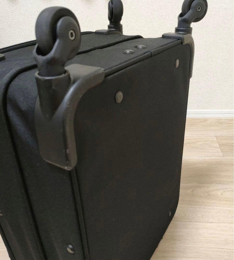 無印良品　半分の厚みで収納できるソフトキャリー36L機内持込み適応サイズ