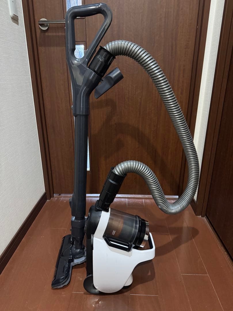 東芝 サイクロン掃除機 VC-C7A 年式／2021年製