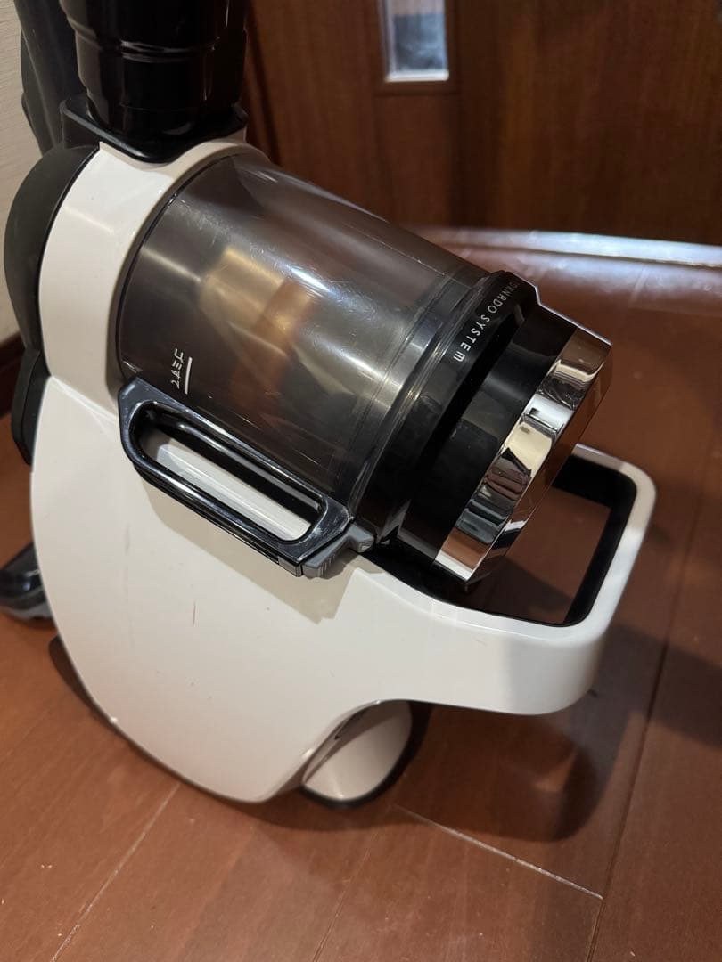 東芝 サイクロン掃除機 VC-C7A 年式／2021年製