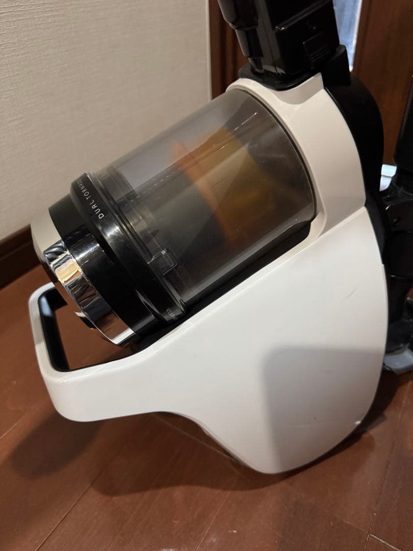 東芝 サイクロン掃除機 VC-C7A 年式／2021年製