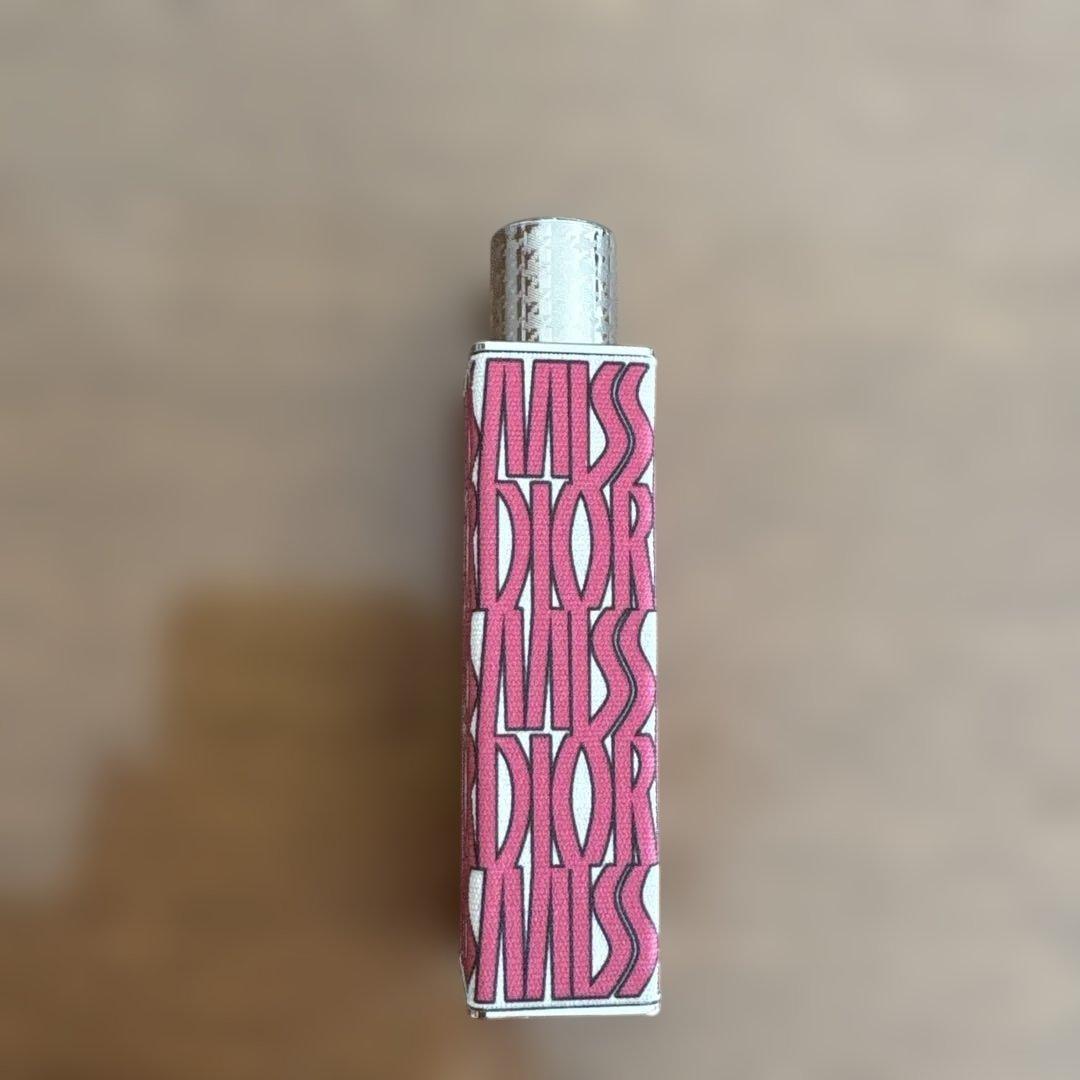 Miss Dior パルファン(スティックフレグランス)と数量限定ケース