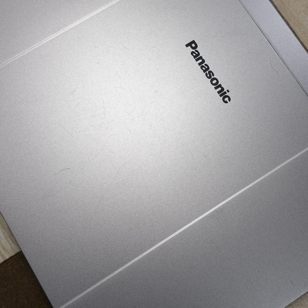 タッチパネル液晶で３６０°くるっと回る２イン１モバイル★１０世代コアｉ７✨日本製