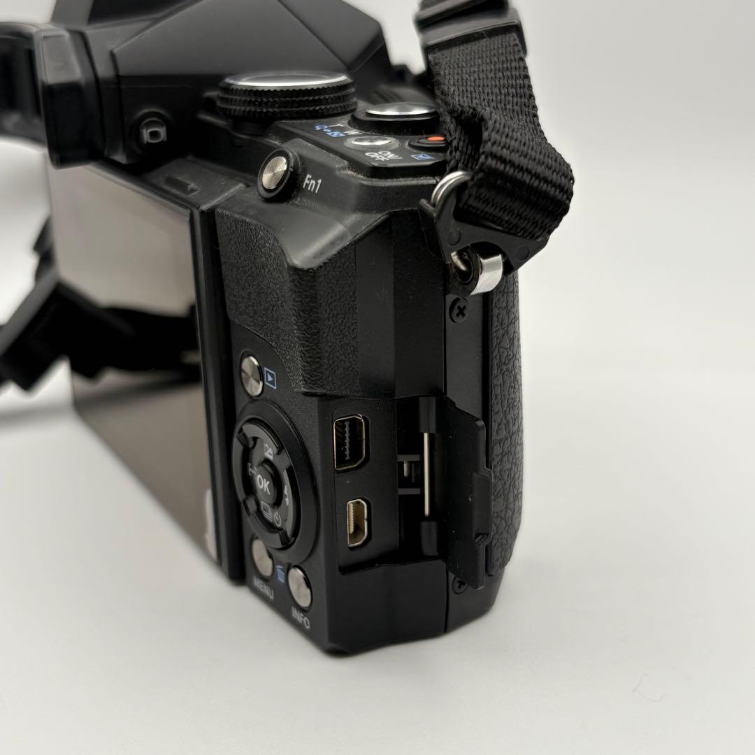 OLYMPUS STYLUS 1s コンパクトデジタルカメラ 美品