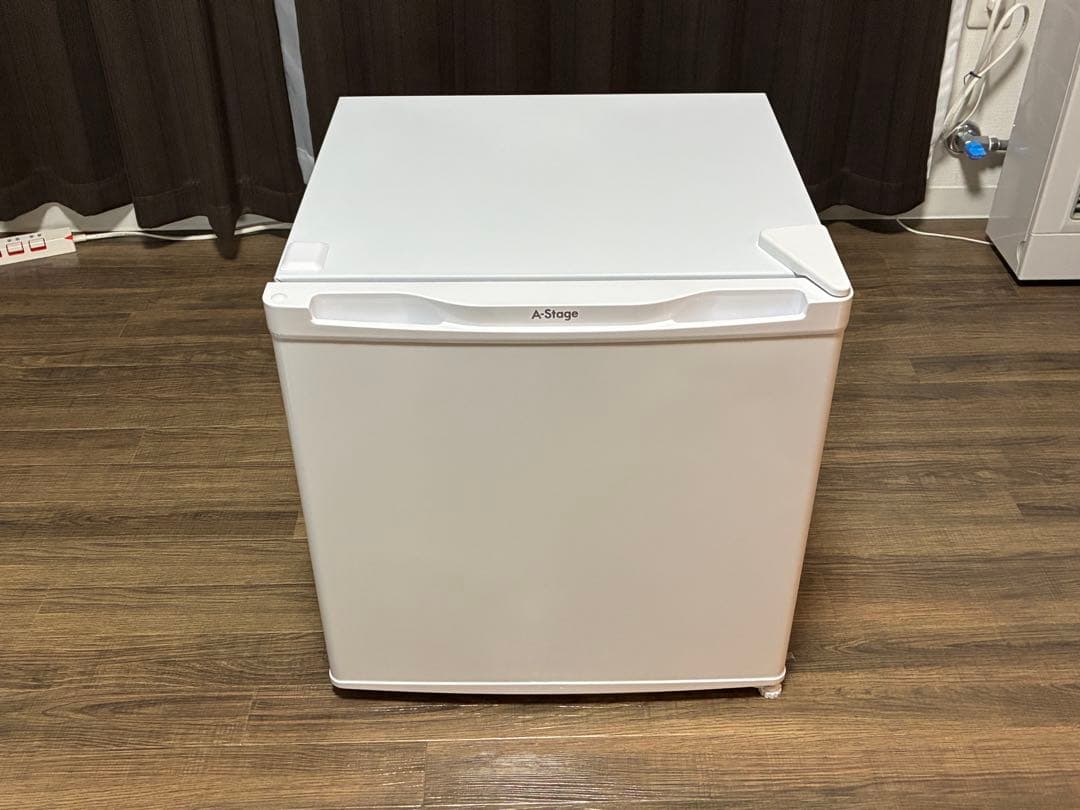 【美品】冷凍庫／1ドア冷凍庫／31L／2段／A-Stage／FZ03A-31WT