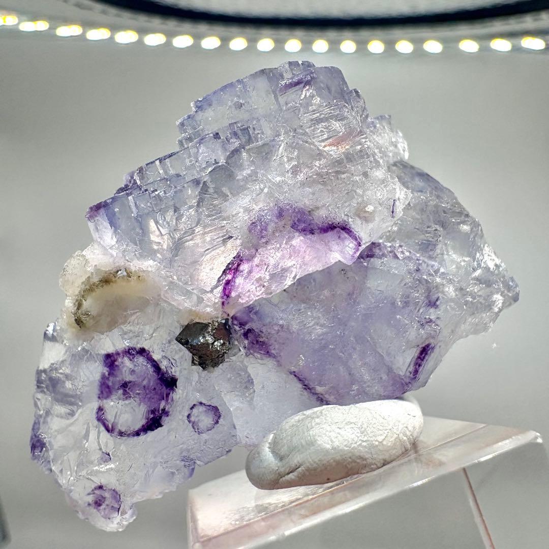 619 中国　ヤオガンシャン産　フローライト　古代都市結晶
