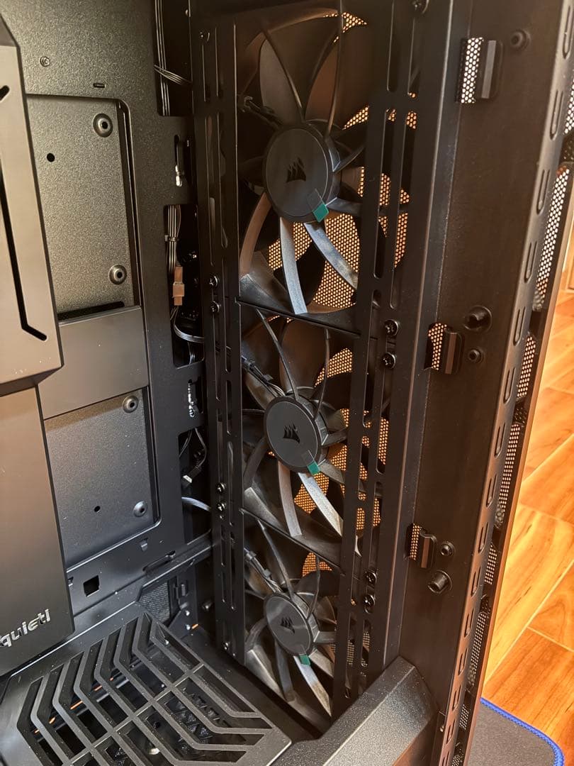 Be Quiet! SHADOW BASE 800 DX Corsair ファン