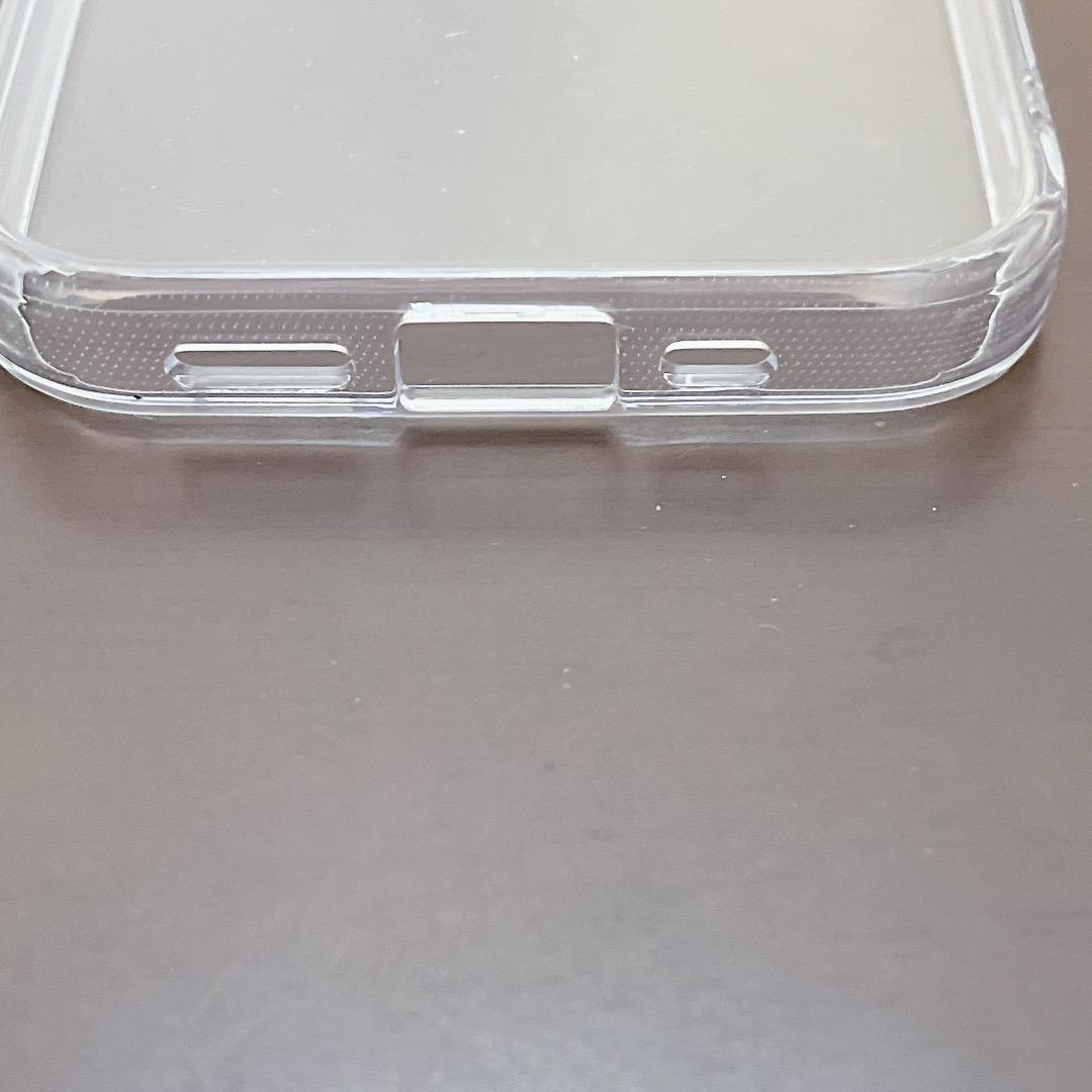 iPhone 15 Pro ケース 耐衝撃 ストラップホール付き