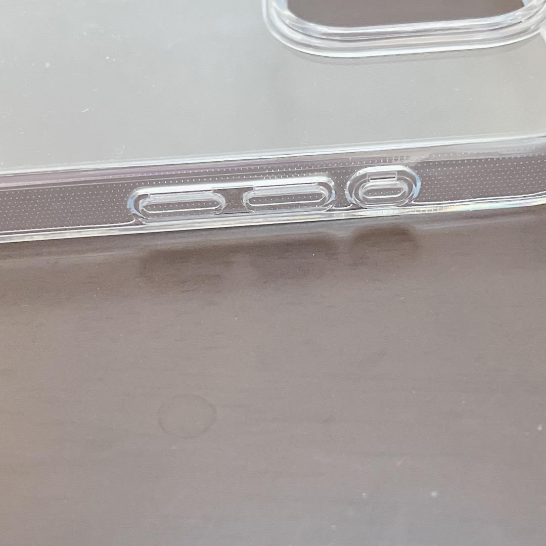 iPhone 15 Pro ケース 耐衝撃 ストラップホール付き