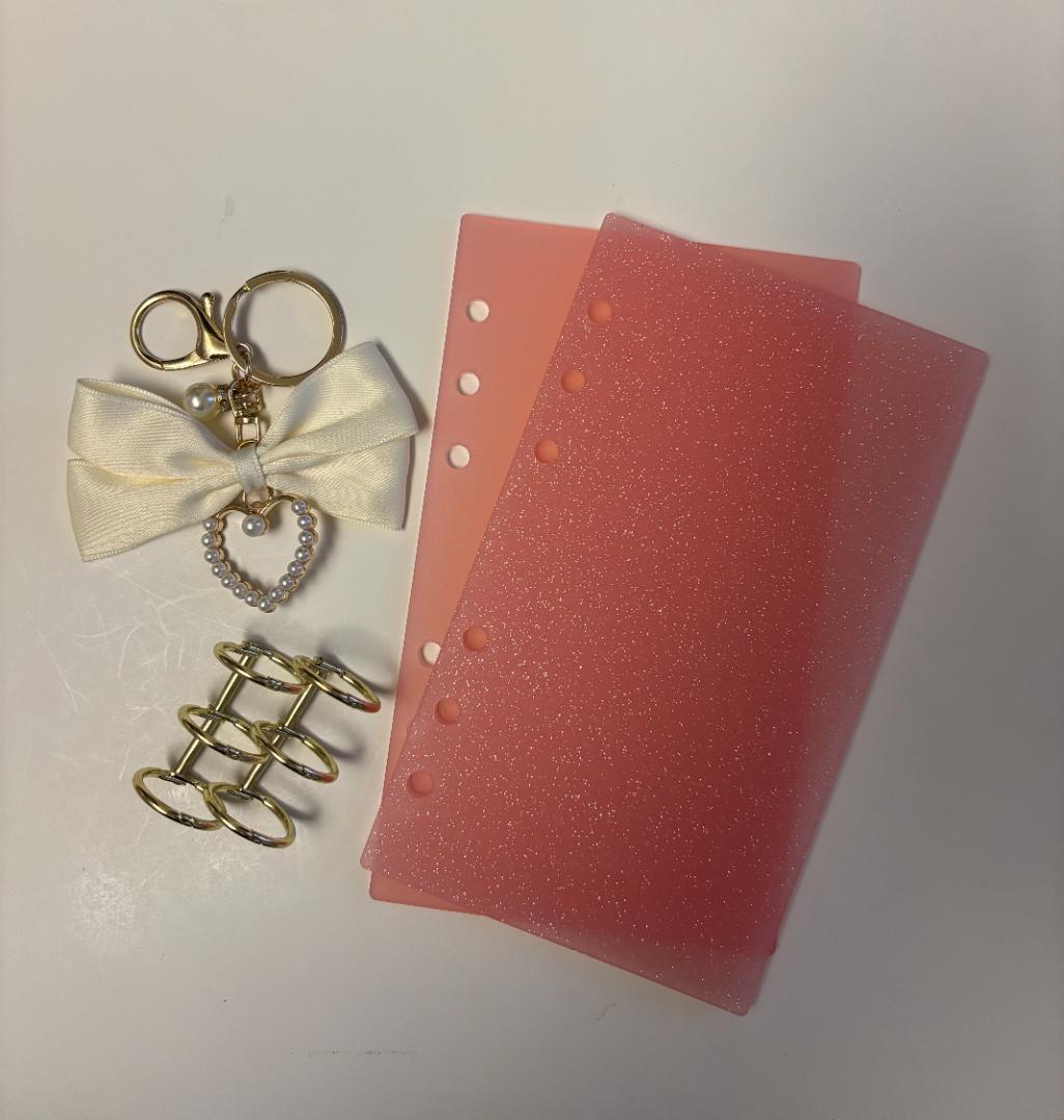 韓国♡アクリルバインダーA6♡両面マットピンクラメ♡リボンハート貯金Saving