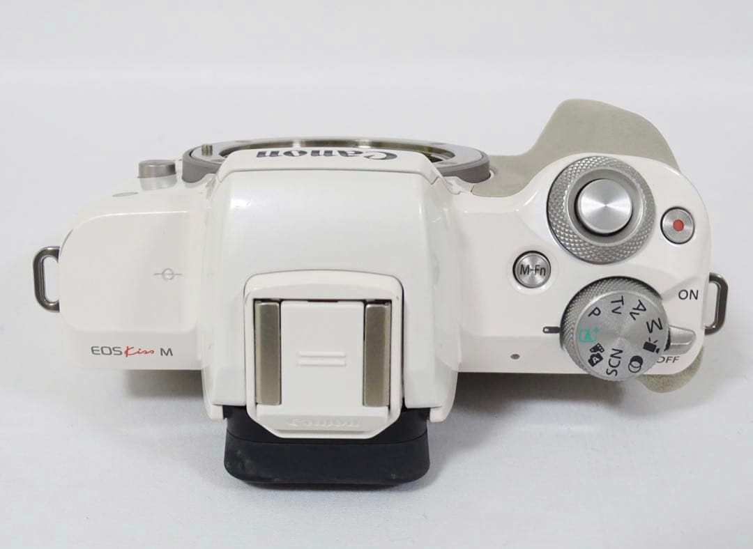 キャノン Canon EOS kiss M ホワイト ダブルズームレンズ