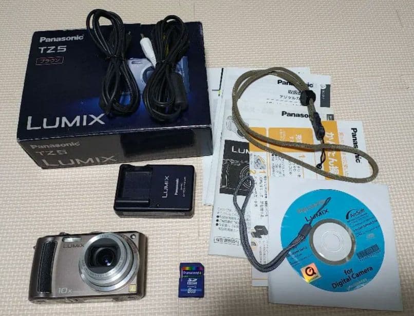 Panasonic DMC-TZ5 デジタルカメラ　光学10倍ズーム　傷あり