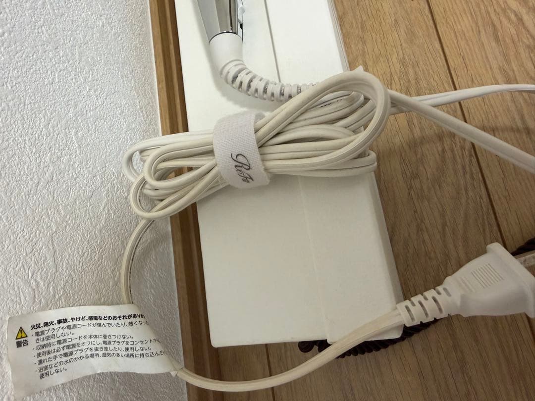購入履歴あり　リファReFaビューテック ストレートアイロン RE-AC02A