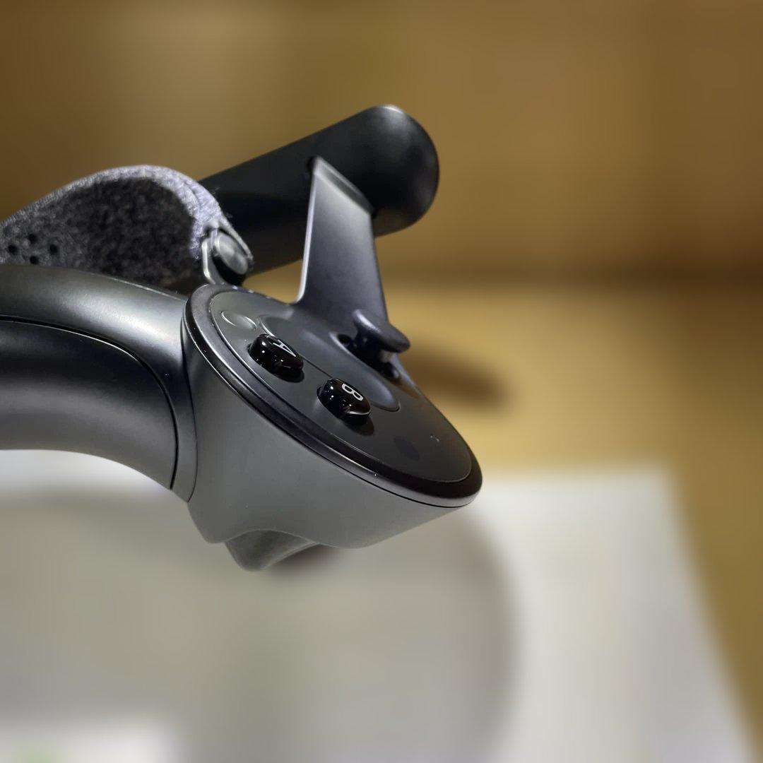 ２訳あり美品valve indexコントローラー左のみ　 動作確認済み　清掃済み