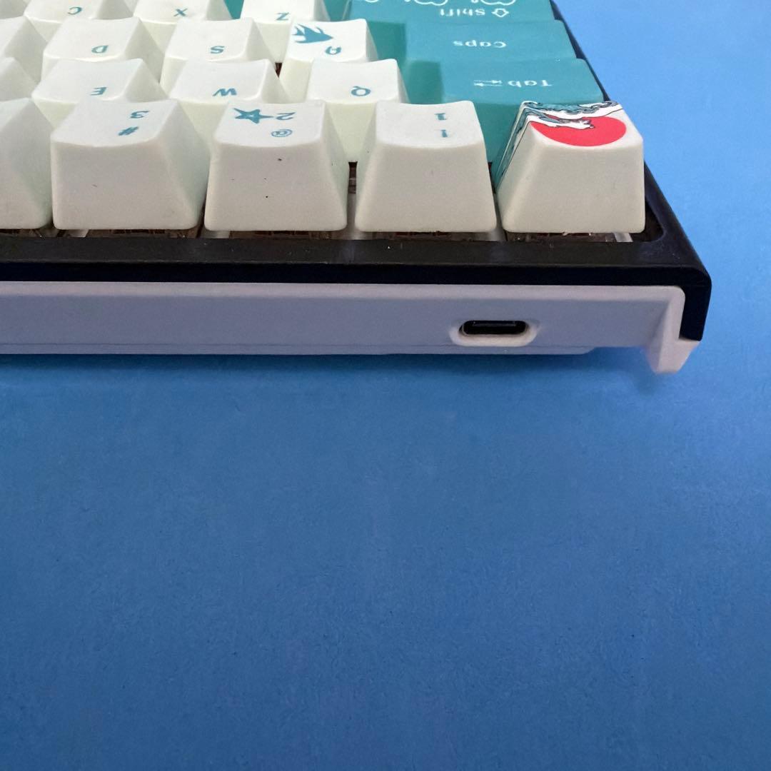 Ducky ONE 2 Mini ゲーミングキーボード　JAPANデザイン？
